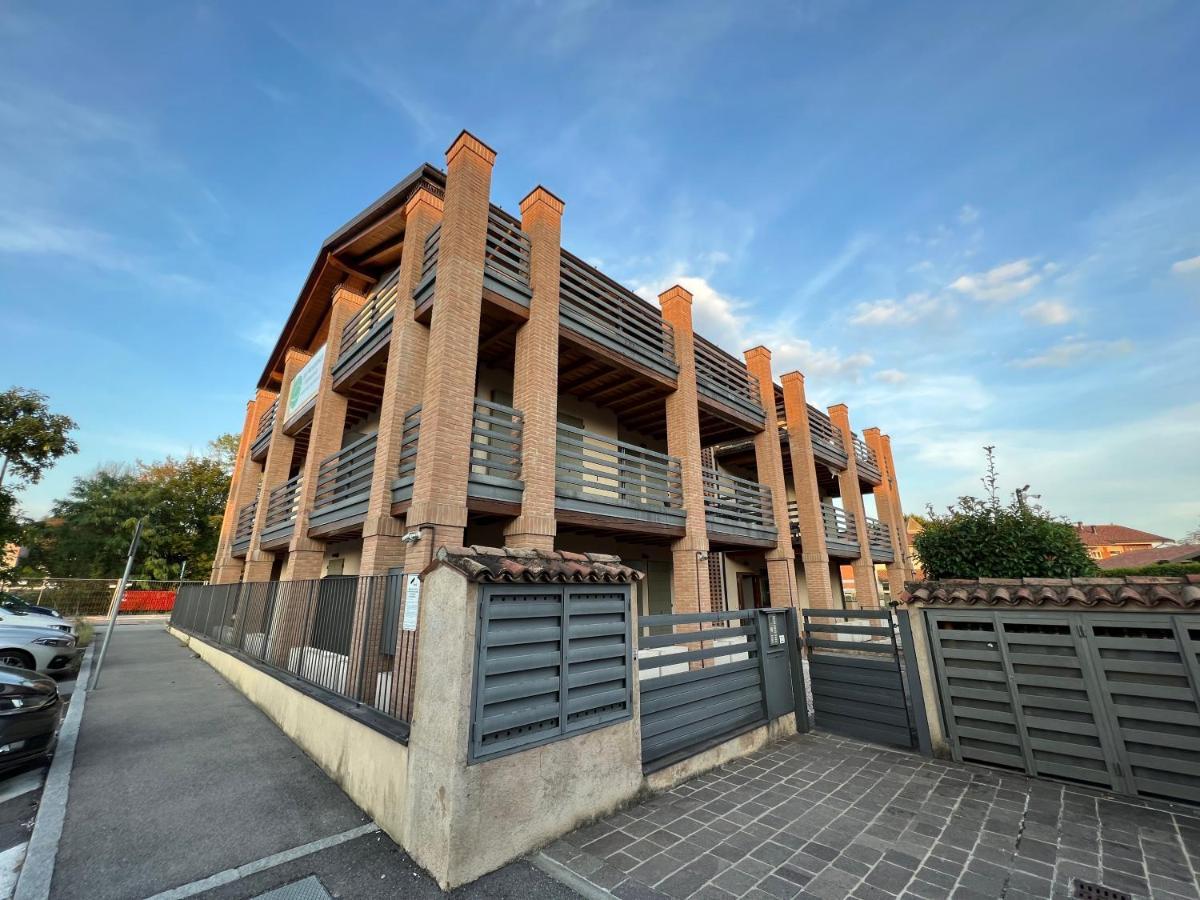 Bes Residence Bergamo Polaresco Esterno foto